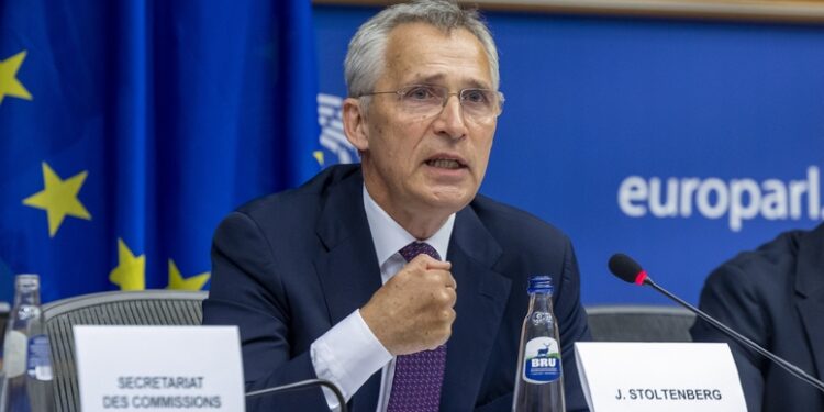 La OTAN asegura que seguirá brindando apoyo a Ucrania durante el tiempo que sea necesario