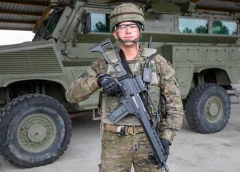 La Eurocámara a favor de fortalecer la industria de defensa a través de la contratación pública