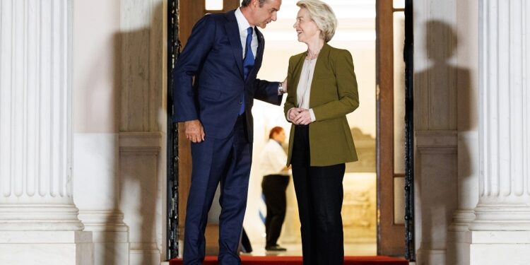 Bruselas destinará 2.250 millones de euros a Grecia tras los desastres naturales vividos