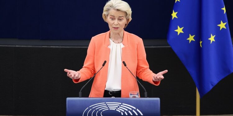 FUERTES ATAQUES A CHINA, LA REINDUSTRIALIZACIÓN Y LA AMPLIACIÓN DE LA UE CENTRAN EL DISCURSO SOBRE EL ESTADO DE LA UNIÓN 2023 DE VON DER LEYEN