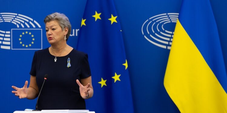 Ucrania demanda a Polonia, Eslovaquia y Hungría ante la OMC por el caso del grano