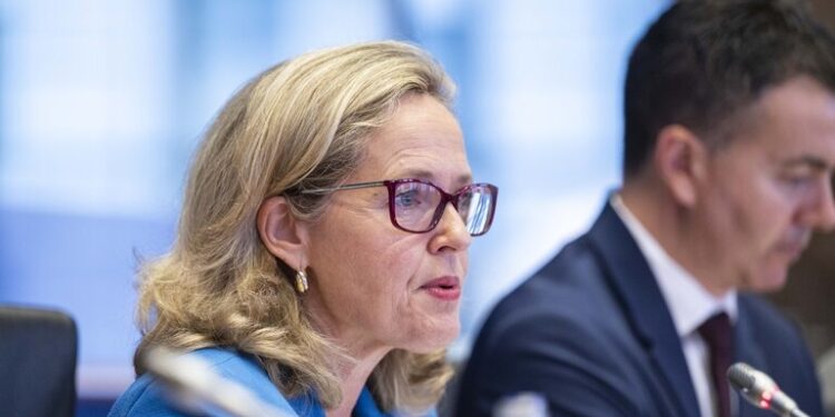 Calviño subraya el compromiso de España para cerrar el Reglamento de IA durante de presidencia