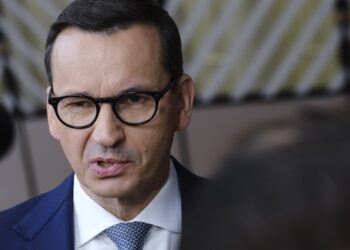 Polonia amenaza con no enviar más armas a Ucrania