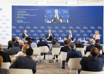 NAVEGAR POR LA VIDA EN EL V FORO LA TOJA