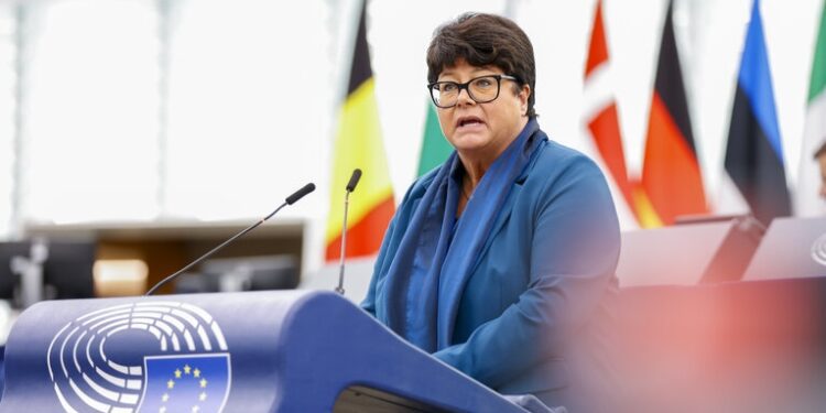 La Ley Europea de Libertad de Medios de Comunicación avanza tras la adopción del Parlamento