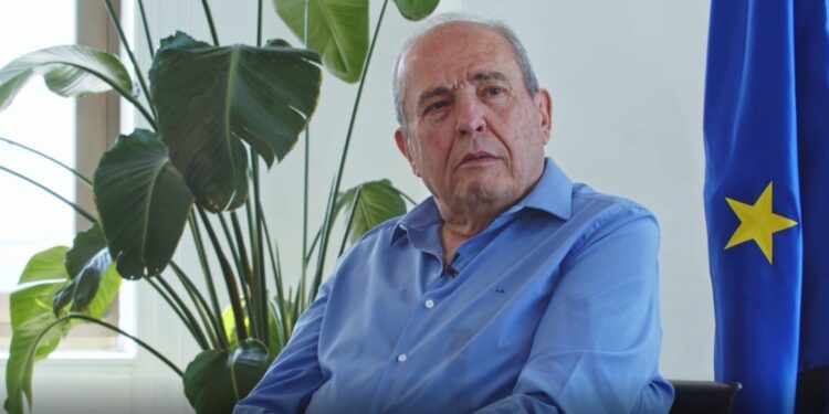 Consejo Europeo de Granada: ¿Ampliar sin reformar o esperar que acabe la guerra?