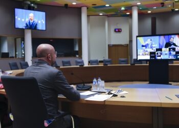 Michel insiste en que Israel debe respetar el derecho internacional