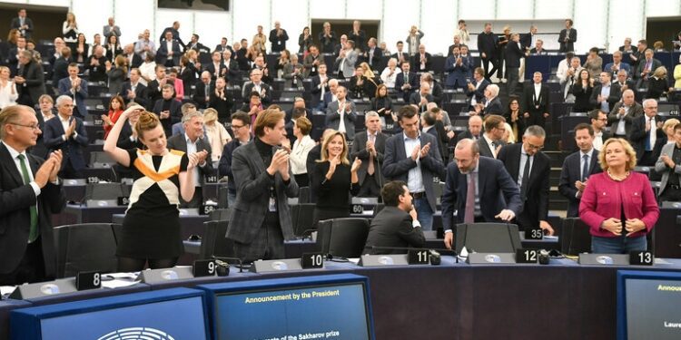 La Eurocámara concede el Premio Sájarov a la Libertad de Conciencia 2023 a Jina Mahsa Amini y el Movimiento Mujer, Vida y Libertad en Irán