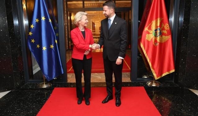 Von der Leyen llama a Montenegro a alcanzar consenso y cumplir con las reformas europeas
