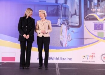 La UE entrega más de 370 autobuses en el marco de la campaña de solidaridad “Autobuses escolares para Ucrania”