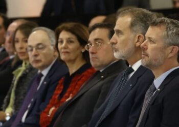 Felipe VI asegura que España y Dinamarca “lideran el sector europeo de las energías limpias”