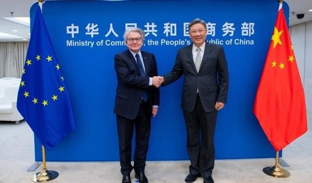 Breton insiste en que la relación UE-China “no puede reducirse a amigo o enemigo”