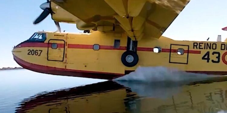El Consejo amplía el periodo para la financiación de aviones y helicópteros de extinción de incendios hasta 2027
