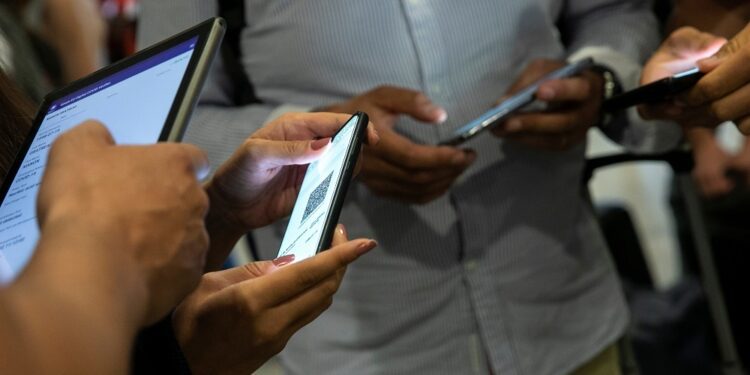 Acuerdo para que los servicios digitales en la administración pública sean interoperados