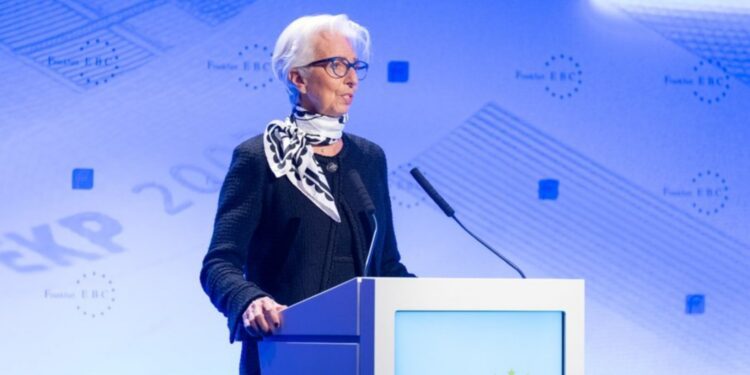 Lagarde insiste en la importancia de avanzar en una unión de los mercados de capital «verdadera»