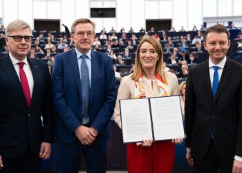 La Eurocámara aprueba presupuesto 2024: centrado en investigación, juventud y exterior