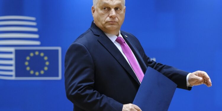 Bruselas realizará un primer pago a Budapest de 920 millones de euros