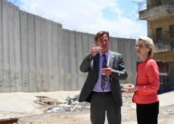 360 grados: De pausar los fondos a Palestina a no encontrar nada que los vincule a Hamás