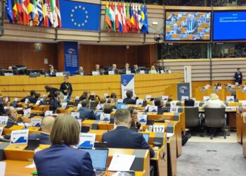 El Comité Europeo de las Regiones no aprueba la enmienda de los presidentes autonómicos del PP contra la amnistía