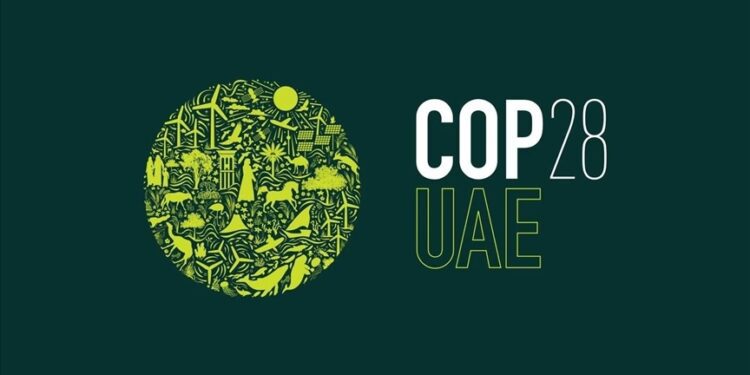 La UE pedirá en la COP28 acelerar la reducción de las emisiones y la transición hacia una energía limpia