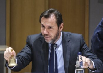 Seguridad vial: el Consejo plantea que se pueda conducir en la UE a los 17 años acompañado