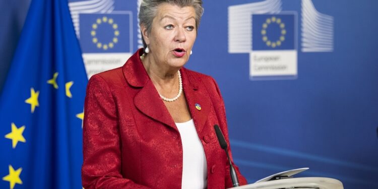 Johanson ve ‘enormes riesgos’ de un ataque terrorista por Navidad