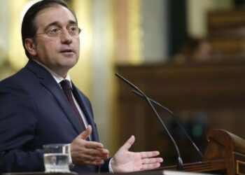 La Comisión estima en 132 millones al año la oficialidad del gallego, euskera y catalán en las instituciones europeas