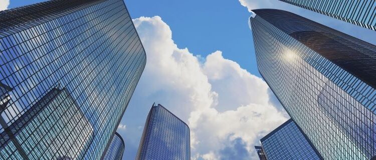 La UE acuerda obligar a empresas a proteger medio ambiente y DDHH