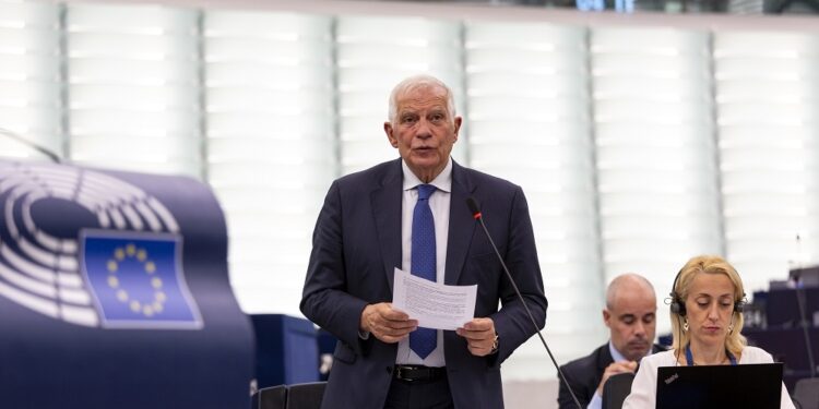 La UE aprueba un nuevo paquete de sanciones que incluye finalmente los diamantes