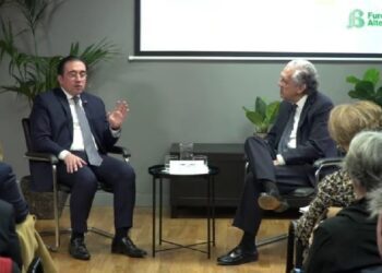 Albares atribuye los pactos sobre Reglas Fiscales y Migración y Asilo al liderazgo de España