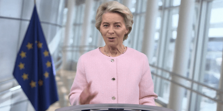 Von der Leyen apuesta por invertir en la juventud para enfrentar desafíos en desarrollo e infraestructuras