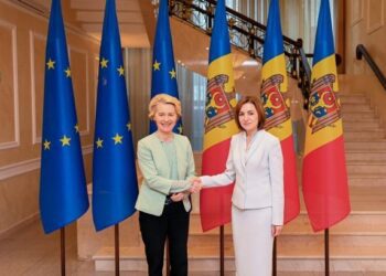 Bruselas adopta plan de ayuda a Moldavia de 1.800 millones