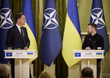 Rutte visita Kiev en su segundo día como Secretario General de la OTAN y reafirma el “apoyo inquebrantable de la Alianza”