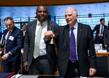 Albares: “España no comprendería” el acercamiento Londres-UE propugnado por Lammy “sin un acuerdo sobre Gibraltar”