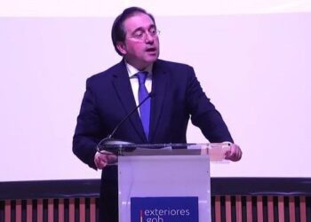 Albares presenta el nuevo Plan Director y pide “una mejor coordinación europea” en materia de cooperación