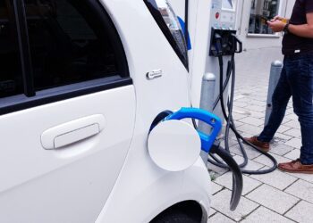 Bruselas impone derechos compensatorios definitivos a los vehículos eléctricos chinos por cinco años