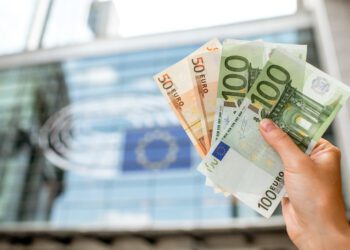 El Comité de Comercio avala un apoyo financiero de 35.000 millones de euros a Ucrania