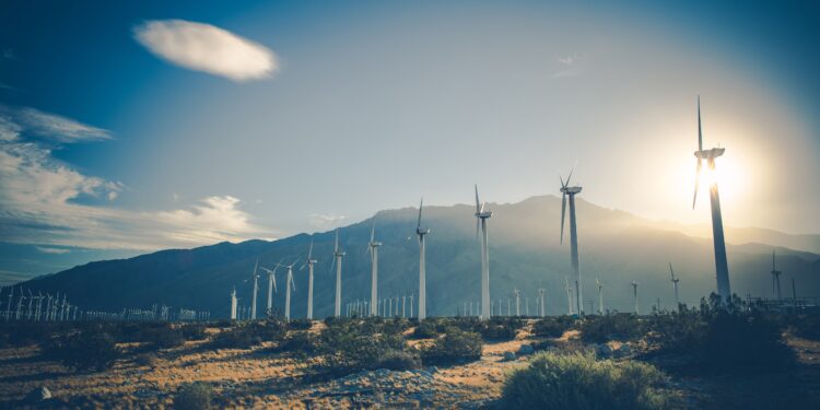 La Comisión invierte 4.800 millones de euros en 85 proyectos de cero emisiones netas