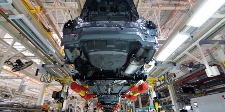 Los precios de producción industrial suben un 0,6% en la zona del euro y un 0,4% en la UE