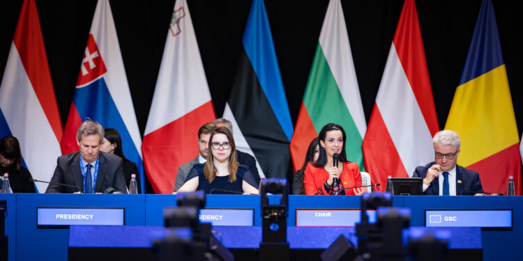 Ministros europeos debaten los desafíos demográficos de la UE en Budapest