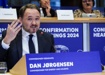 Hearings: Jørgensen, comisario designado de Energía y Vivienda, se compromete a reducir el costo de la energía y a desarrollar un plan europeo para garantizar el acceso a la vivienda