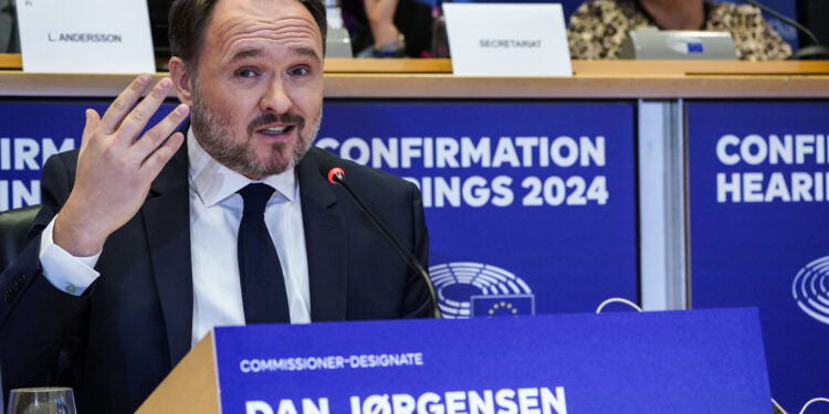 Hearings: Jørgensen, comisario designado de Energía y Vivienda, se compromete a reducir el costo de la energía y a desarrollar un plan europeo para garantizar el acceso a la vivienda