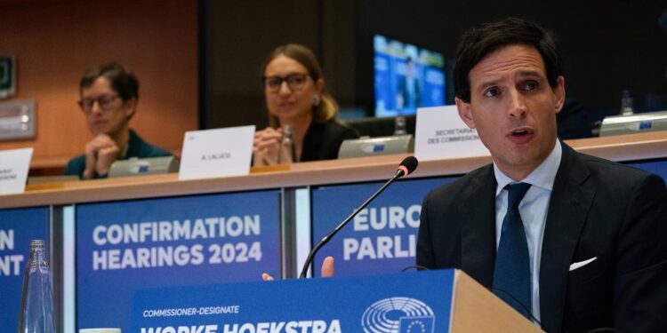 Hearings: Hoekstra, comisario designado para el Clima, Cero Emisiones Netas y Crecimiento Limpio, se compromete a buscar equilibrio entre reindustrialización y sostenibilidad