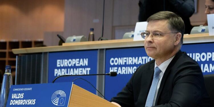 Hearings: Dombrovskis, comisario designado para Economía y Productividad, Implementación y Simplificación, apuesta por un euro fuerte en el mercado mundial