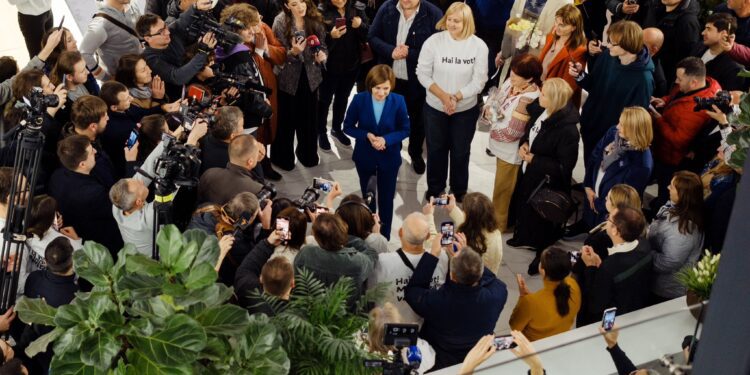 Maia Sandu es reelegida presidenta de Moldavia