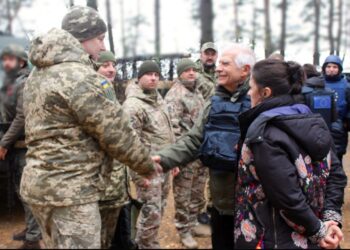 Borrell viaja Kiev en su última visita como máximo responsable diplomático de la UE