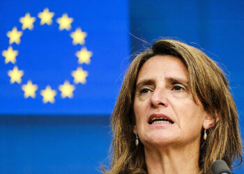 ESPAÑA LA LÍA EN LA UE: EL BLOQUEO PP – PSOE DE LA COMISIÓN EUROPEA