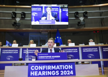 Tzitzikostas nuevo comisario de Transporte Sostenible, Hansen a Agricultura, Zaharieva encargada del emprendimiento e innovación digital y Šuica del Mediterráneo