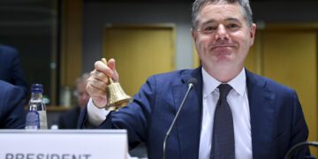 El Eurogrupo urge a aumentar la capacidad productiva y mejorar la competitividad de la economía europea