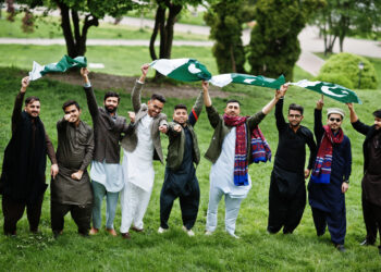 La Comisión refuerza la cooperación en materia de migración legal con Pakistán